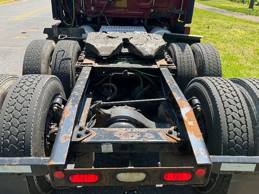 Sleeper Tractor-Heavy Duty Tractors-Freightliner-2019-T12664ST-Reading-PA-548,950\n\t\tmiles-$ 50,500 - Image 6