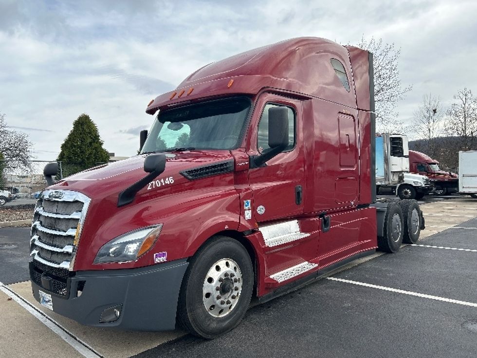 Sleeper Tractor-Heavy Duty Tractors-Freightliner-2019-T12664ST-Reading-PA-673,399\n\t\tmiles-$ 42,500 - Image 3