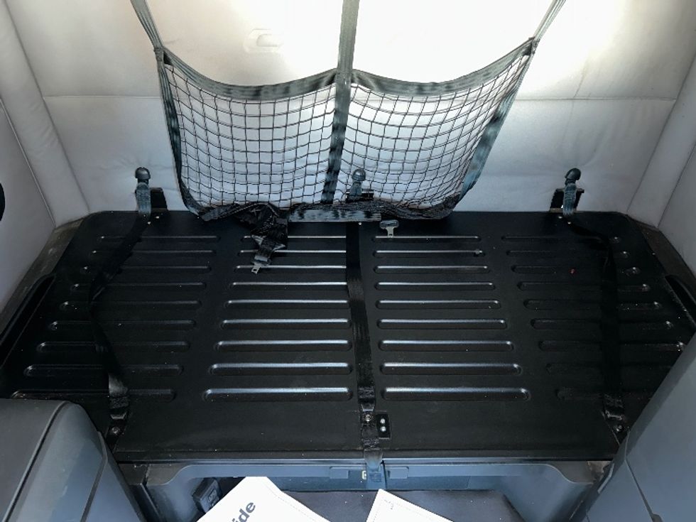 Sleeper Tractor-Heavy Duty Tractors-Freightliner-2019-T12664ST-Reading-PA-688,398\n\t\tmiles-$ 42,750 - Image 17