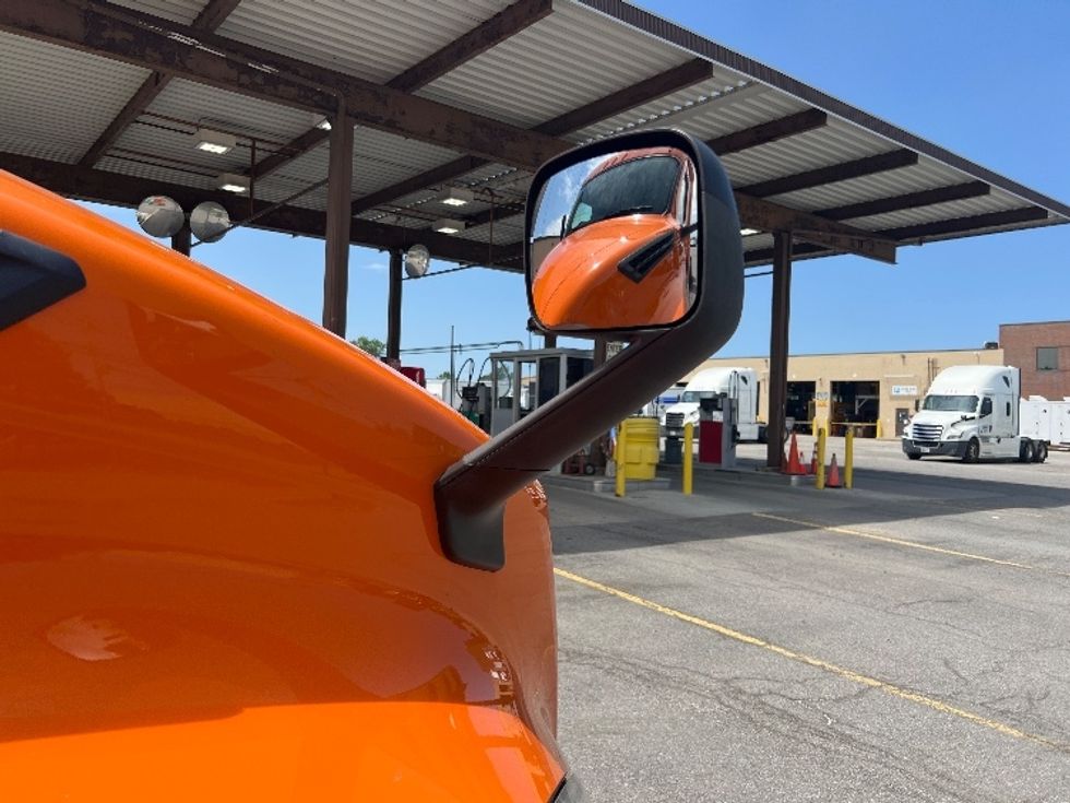 Sleeper Tractor-Heavy Duty Tractors-Freightliner-2019-T12664ST-Rochester-NY-346,816\n\t\tmiles-$ 58,000 - Image 23