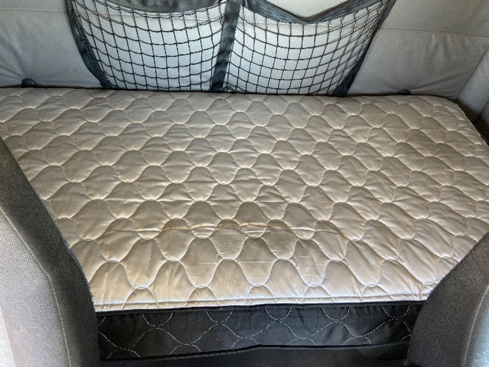 Sleeper Tractor-Heavy Duty Tractors-Freightliner-2019-T12664ST-San Antonio-TX-410,951\n\t\tmiles-$ 52,500 - Image 17