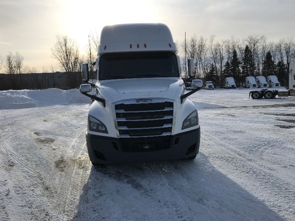 Sleeper Tractor-Heavy Duty Tractors-Freightliner-2019-T12664ST-Ste-Foy-PQ-965,061\n\t\tkm-$ 34,500 - Image 2