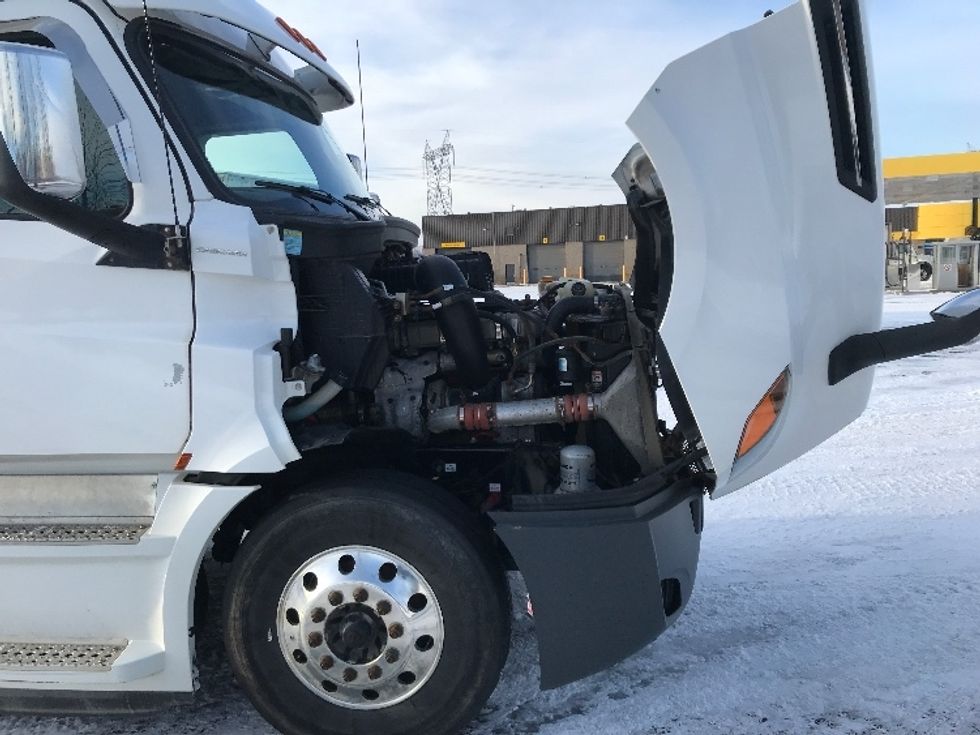 Sleeper Tractor-Heavy Duty Tractors-Freightliner-2019-T12664ST-Ste-Foy-PQ-965,061\n\t\tkm-$ 34,500 - Image 20