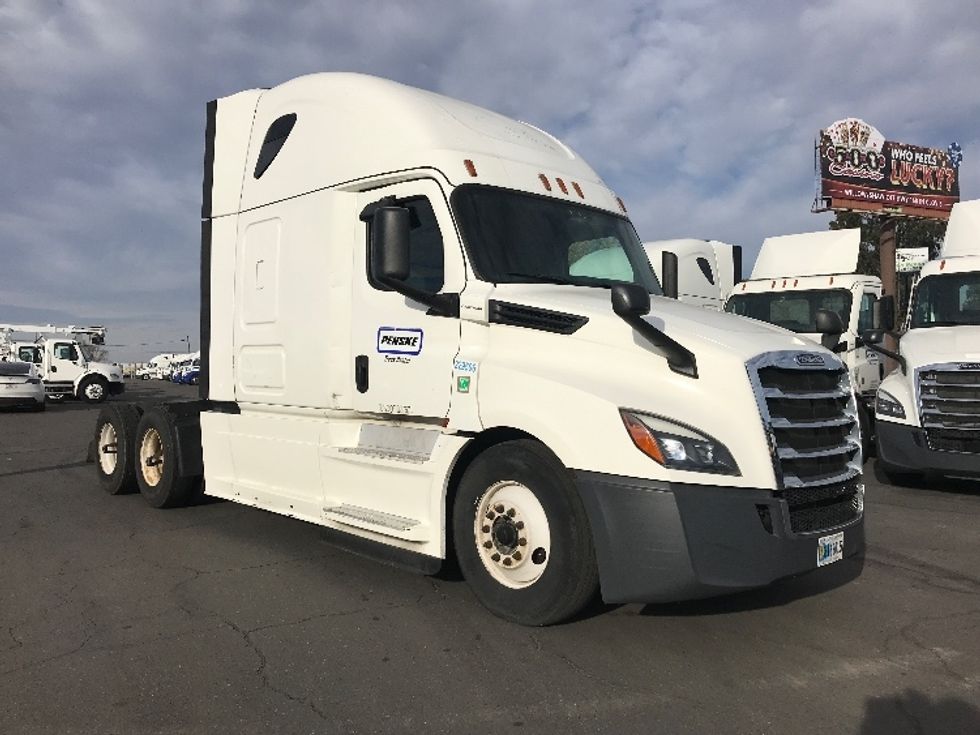 Your Next Used 2019 Freightliner T12664ST, 229506, Is For Sale And