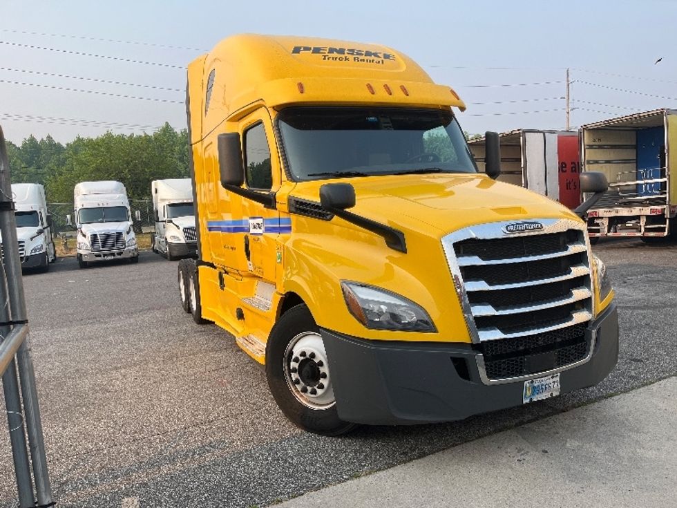 Your Next Used 2019 Freightliner T12664ST, 324944, Is For Sale And