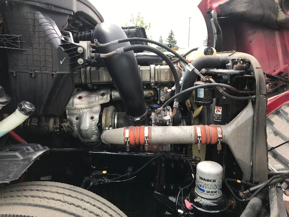 Sleeper Tractor-Heavy Duty Tractors-Freightliner-2019-T12664ST-Watertown-NY-579,572\n\t\tmiles-$ 54,500 - Image 20