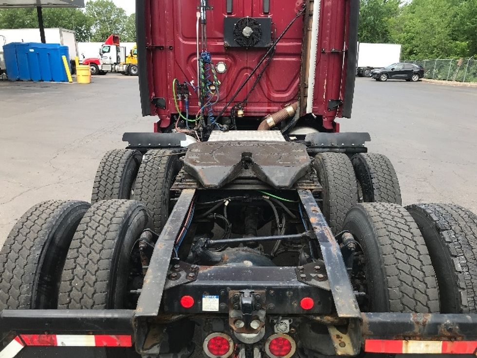 Sleeper Tractor-Heavy Duty Tractors-Freightliner-2019-T12664ST-Watertown-NY-579,572\n\t\tmiles-$ 54,500 - Image 6
