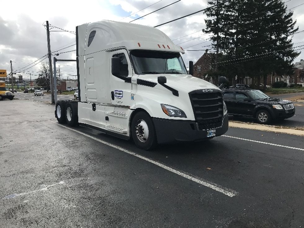 Your Next Used 2019 Freightliner T12664ST, 255902, Is For Sale And Ready For You In Yakima, WA