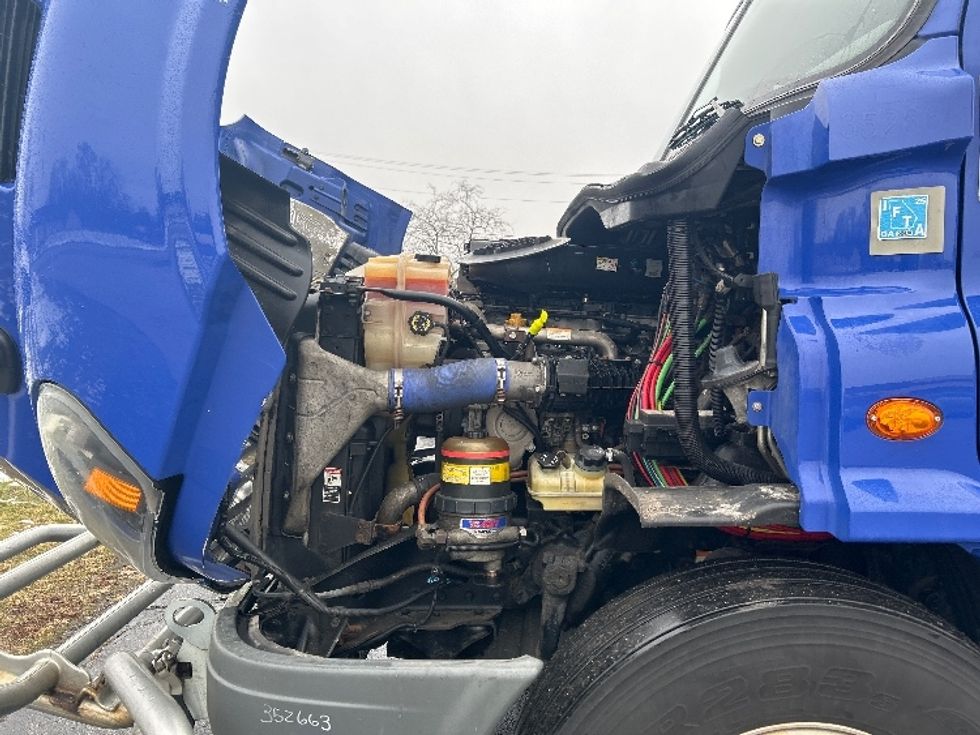 Sleeper Tractor-Heavy Duty Tractors-Freightliner-2020-Cascadia 11364ST-Elkhart-IN-661,688\n\t\tmiles-$ 36,500 - Image 21