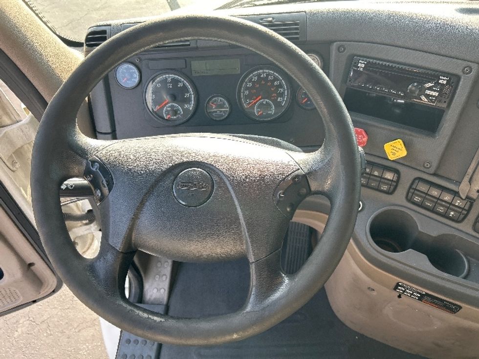Sleeper Tractor-Heavy Duty Tractors-Freightliner-2020-Cascadia 11364ST-Tampa-FL-611,349\n\t\tmiles-$ 46,250 - Image 11
