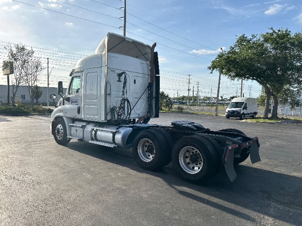 Sleeper Tractor-Heavy Duty Tractors-Freightliner-2020-Cascadia 11364ST-Tampa-FL-611,349\n\t\tmiles-$ 46,250 - Image 5