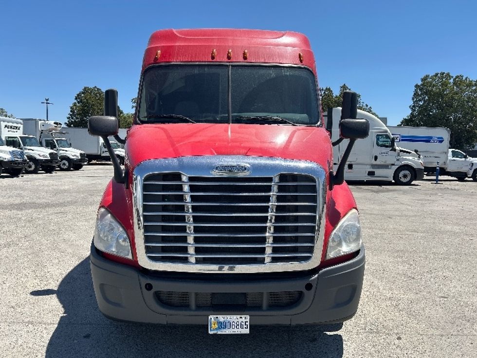 Sleeper Tractor-Heavy Duty Tractors-Freightliner-2020-Cascadia 11364ST-Torrance-CA-554,373\n\t\tmiles-$ 43,750 - Image 2