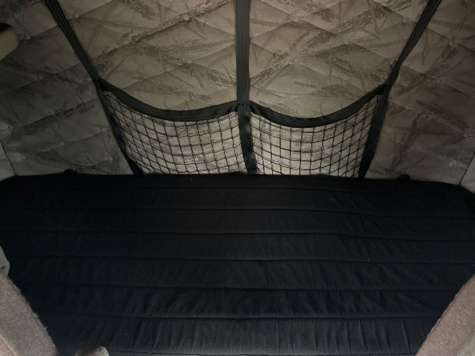 Sleeper Tractor-Heavy Duty Tractors-Freightliner-2020-Cascadia 12542ST-Jackson-MS-690,957\n\t\tmiles-$ 38,250 - Image 17