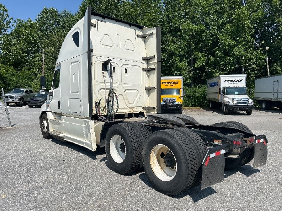 Sleeper Tractor-Heavy Duty Tractors-Freightliner-2020-Cascadia 12564ST-Asheville-NC-567,785\n\t\tmiles-$ 46,500 - Image 5