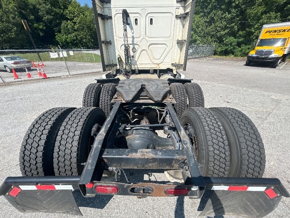 Sleeper Tractor-Heavy Duty Tractors-Freightliner-2020-Cascadia 12564ST-Asheville-NC-567,785\n\t\tmiles-$ 46,500 - Image 6