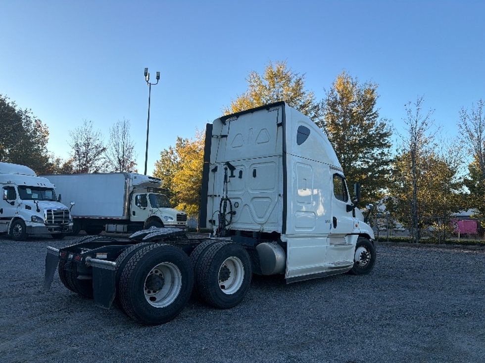 Sleeper Tractor-Heavy Duty Tractors-Freightliner-2020-Cascadia 12564ST-Atlanta-GA-363,007\n\t\tmiles-$ 63,250 - Image 7