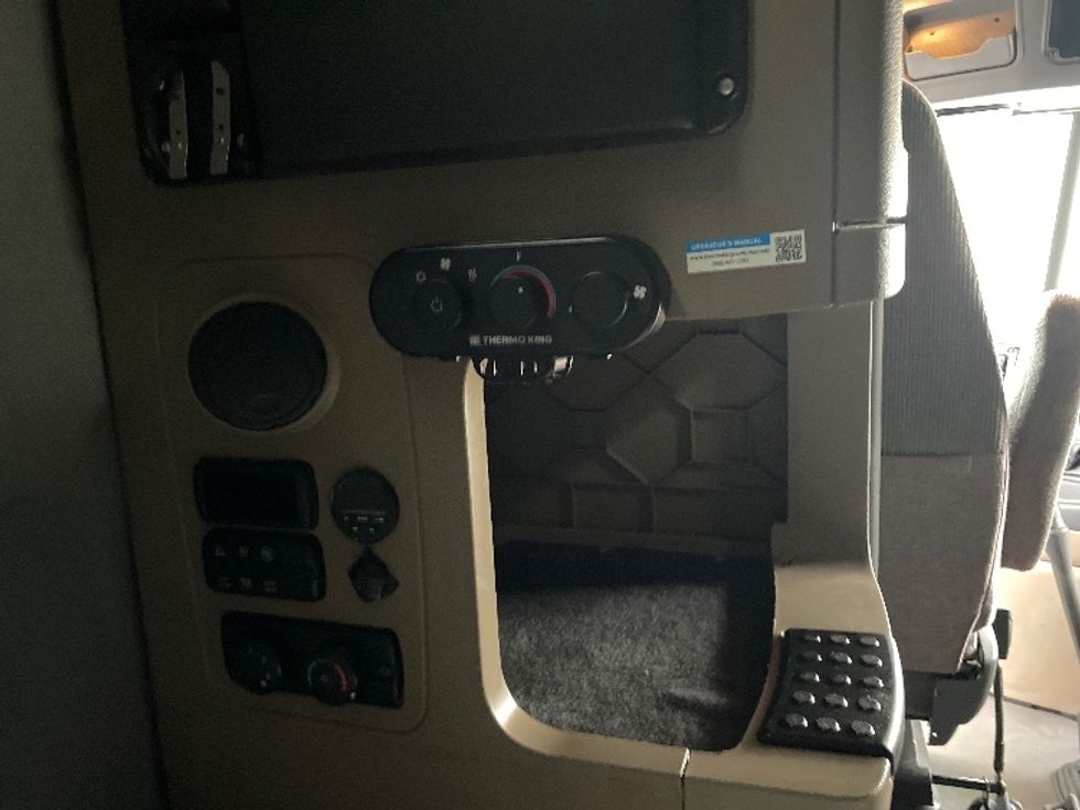 Sleeper Tractor-Heavy Duty Tractors-Freightliner-2020-Cascadia 12564ST-Clackamas-OR-511,451\n\t\tmiles-$ 53,750 - Image 18