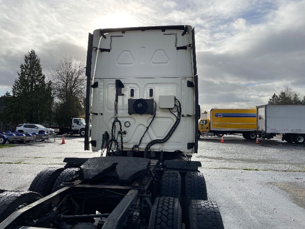Sleeper Tractor-Heavy Duty Tractors-Freightliner-2020-Cascadia 12564ST-Clackamas-OR-511,451\n\t\tmiles-$ 53,750 - Image 6