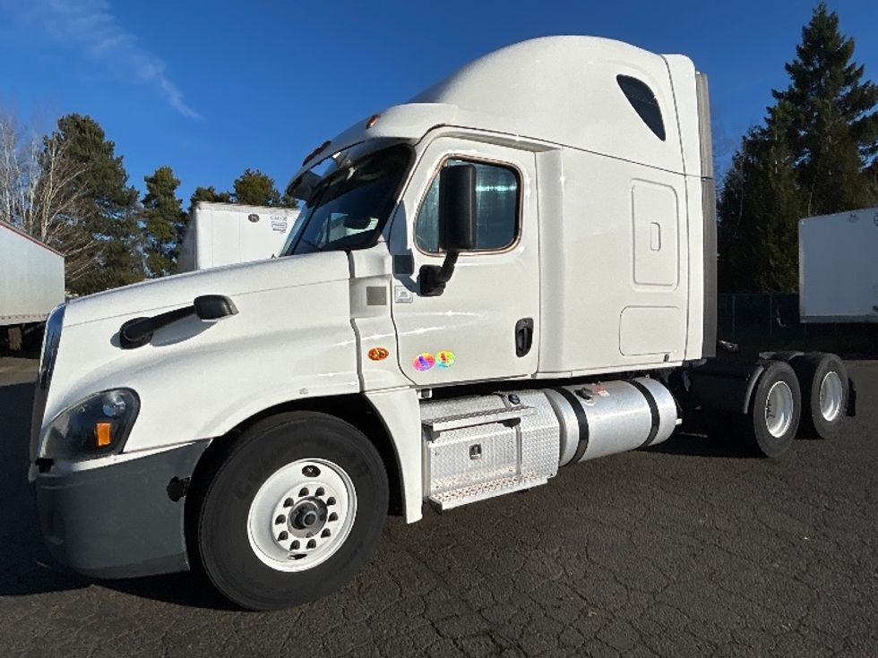 Sleeper Tractor-Heavy Duty Tractors-Freightliner-2020-Cascadia 12564ST-Clackamas-OR-607,217\n\t\tmiles-$ 43,750 - Image 3