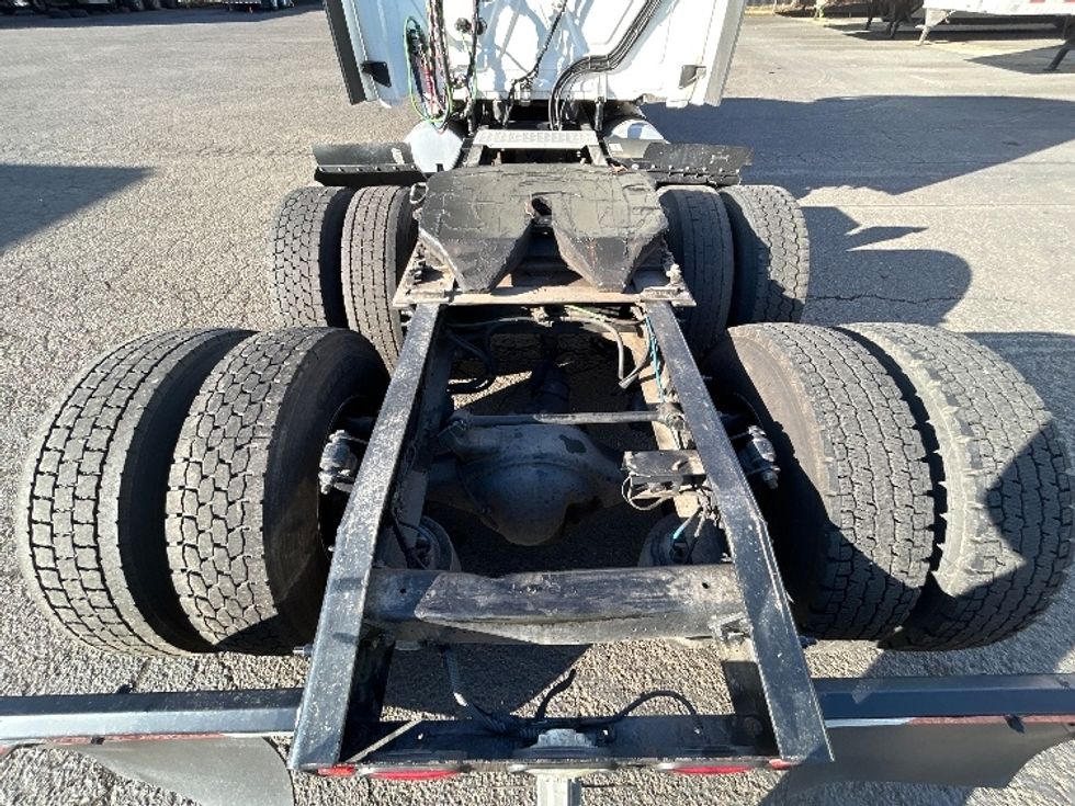 Sleeper Tractor-Heavy Duty Tractors-Freightliner-2020-Cascadia 12564ST-Clackamas-OR-607,217\n\t\tmiles-$ 43,750 - Image 6