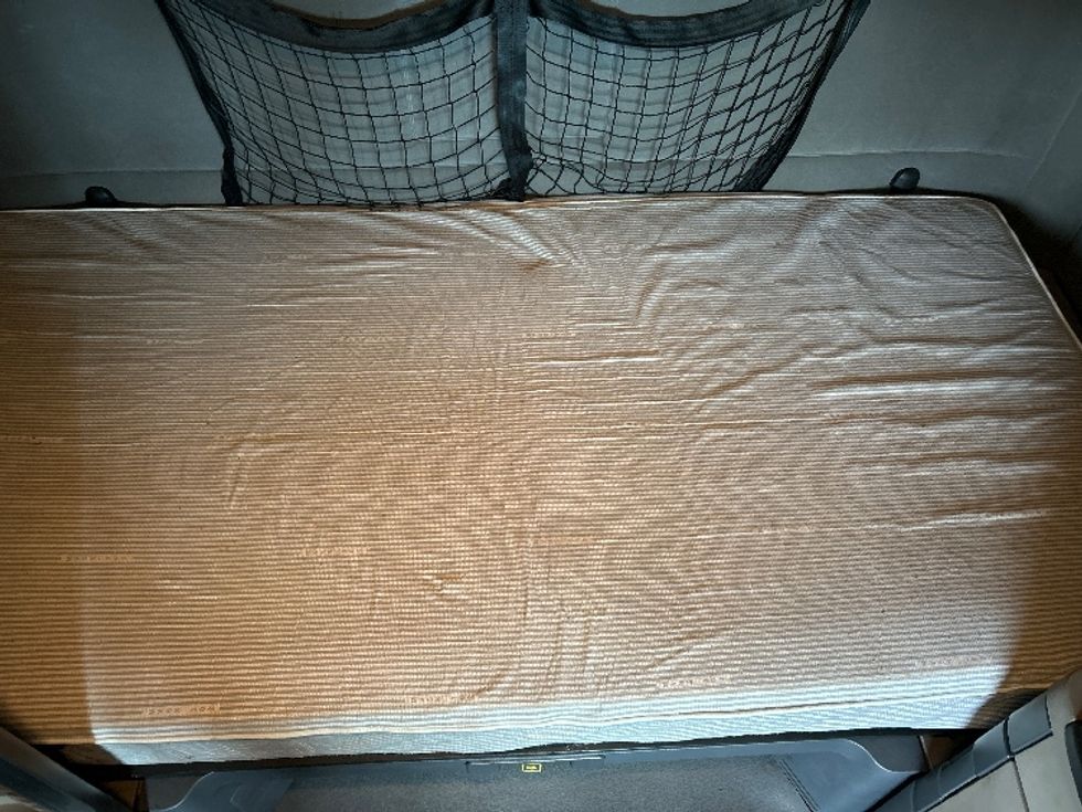 Sleeper Tractor-Heavy Duty Tractors-Freightliner-2020-Cascadia 12564ST-Cleveland-TN-267,390\n\t\tmiles-$ 68,000 - Image 17