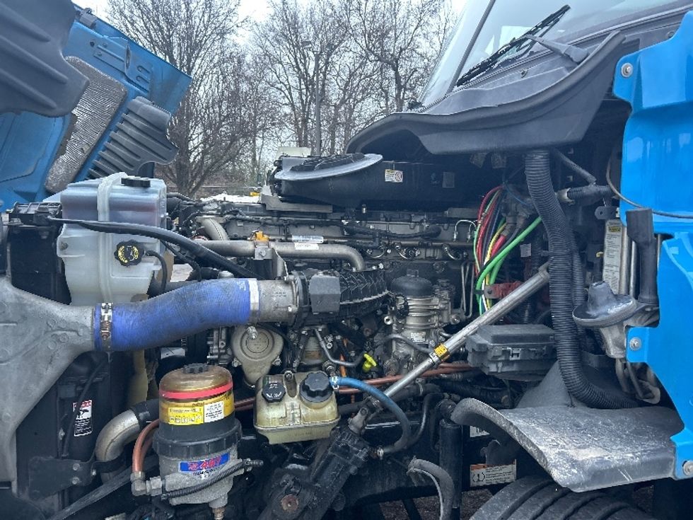 Sleeper Tractor-Heavy Duty Tractors-Freightliner-2020-Cascadia 12564ST-Cleveland-TN-635,796\n\t\tmiles-$ 39,000 - Image 19