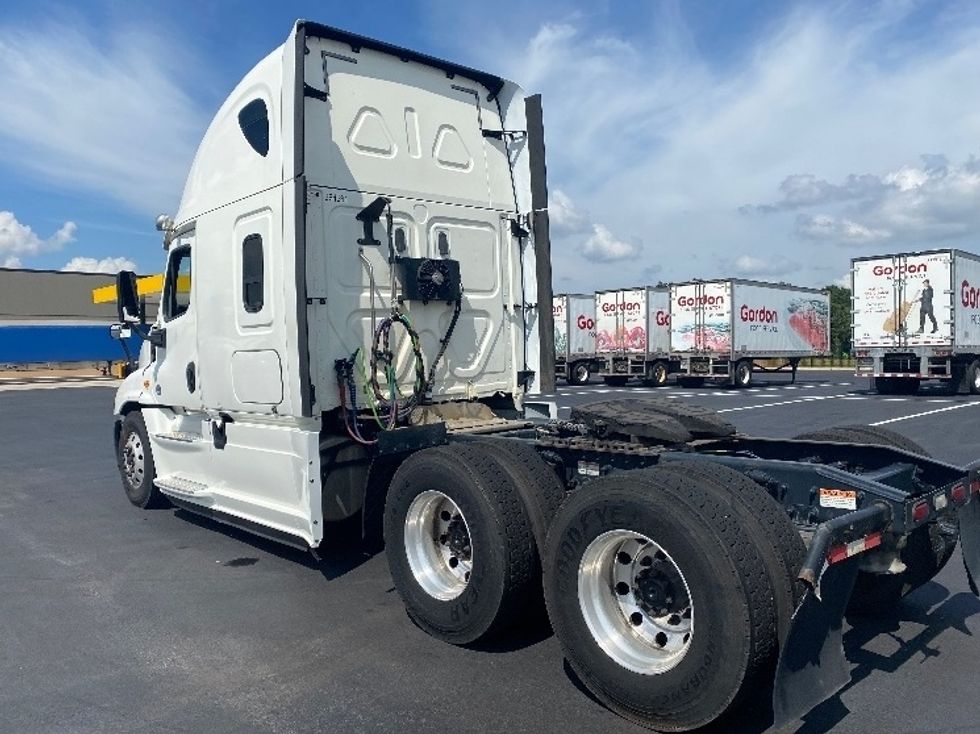 Sleeper Tractor-Heavy Duty Tractors-Freightliner-2020-Cascadia 12564ST-Concord-NC-442,045\n\t\tmiles-$ 67,000 - Image 5