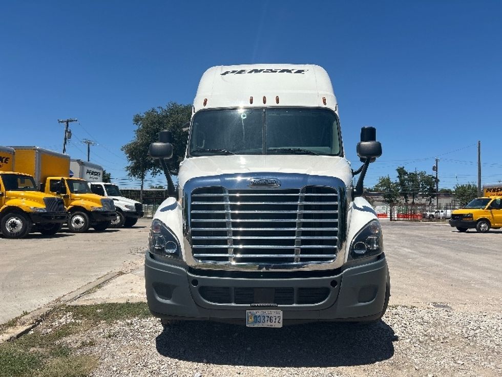 Sleeper Tractor-Heavy Duty Tractors-Freightliner-2020-Cascadia 12564ST-Dallas-TX-409,328\n\t\tmiles-$ 70,000 - Image 2