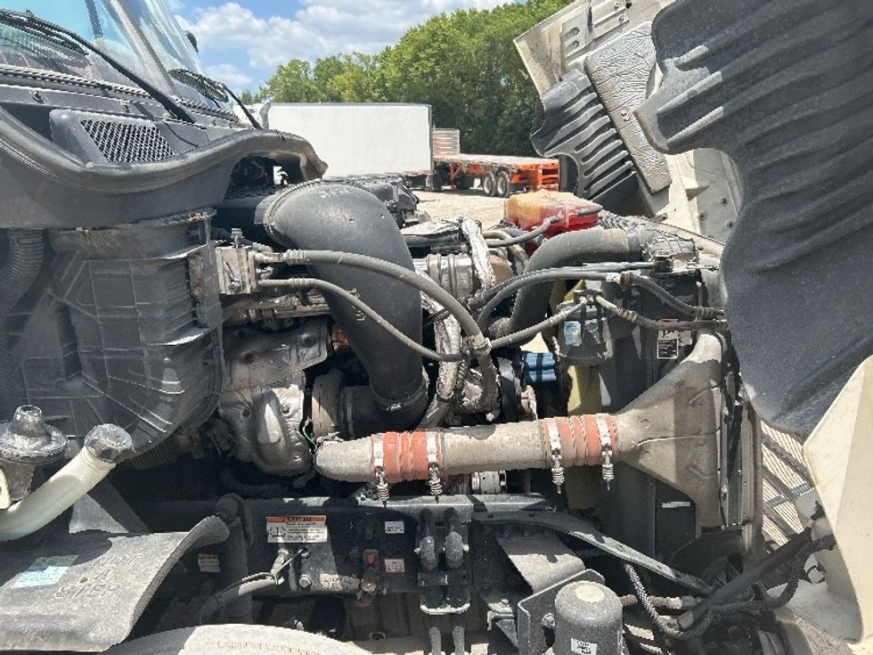 Sleeper Tractor-Heavy Duty Tractors-Freightliner-2020-Cascadia 12564ST-Dallas-TX-450,279\n\t\tmiles-$ 67,250 - Image 19