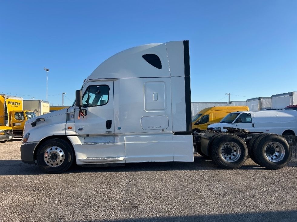 Sleeper Tractor-Heavy Duty Tractors-Freightliner-2020-Cascadia 12564ST-Dallas-TX-456,754\n\t\tmiles-$ 66,750 - Image 4