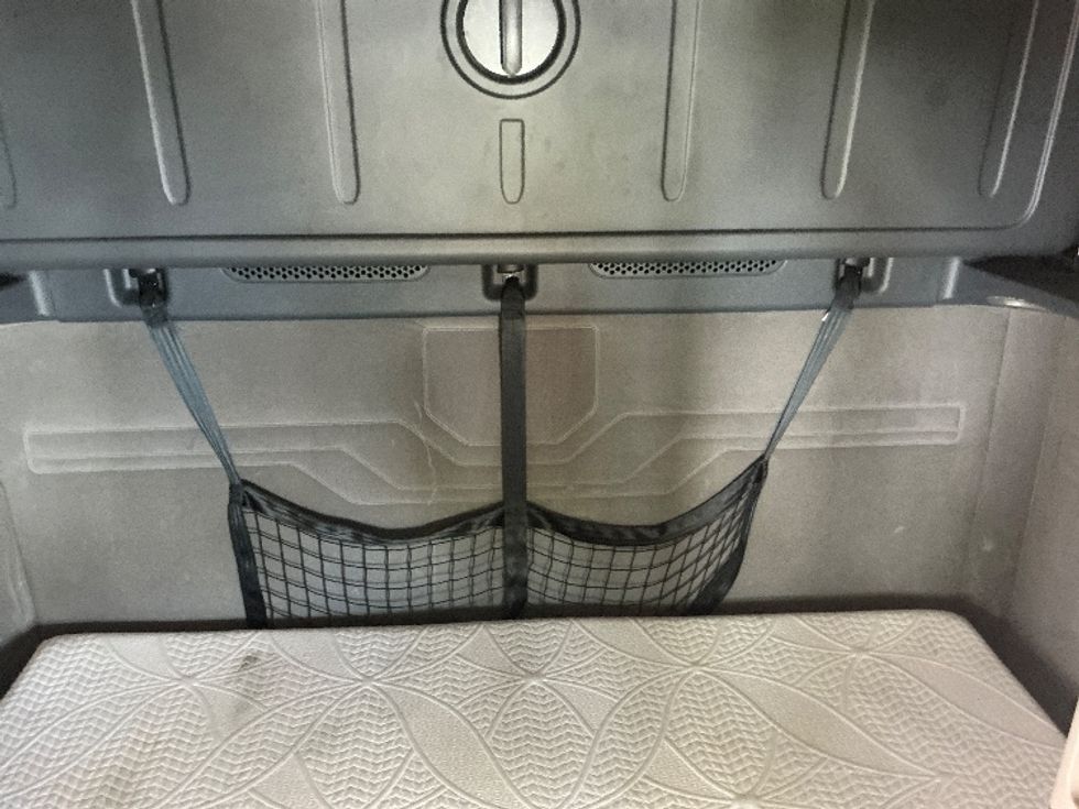 Sleeper Tractor-Heavy Duty Tractors-Freightliner-2020-Cascadia 12564ST-Dallas-TX-459,623\n\t\tmiles-$ 66,750 - Image 17