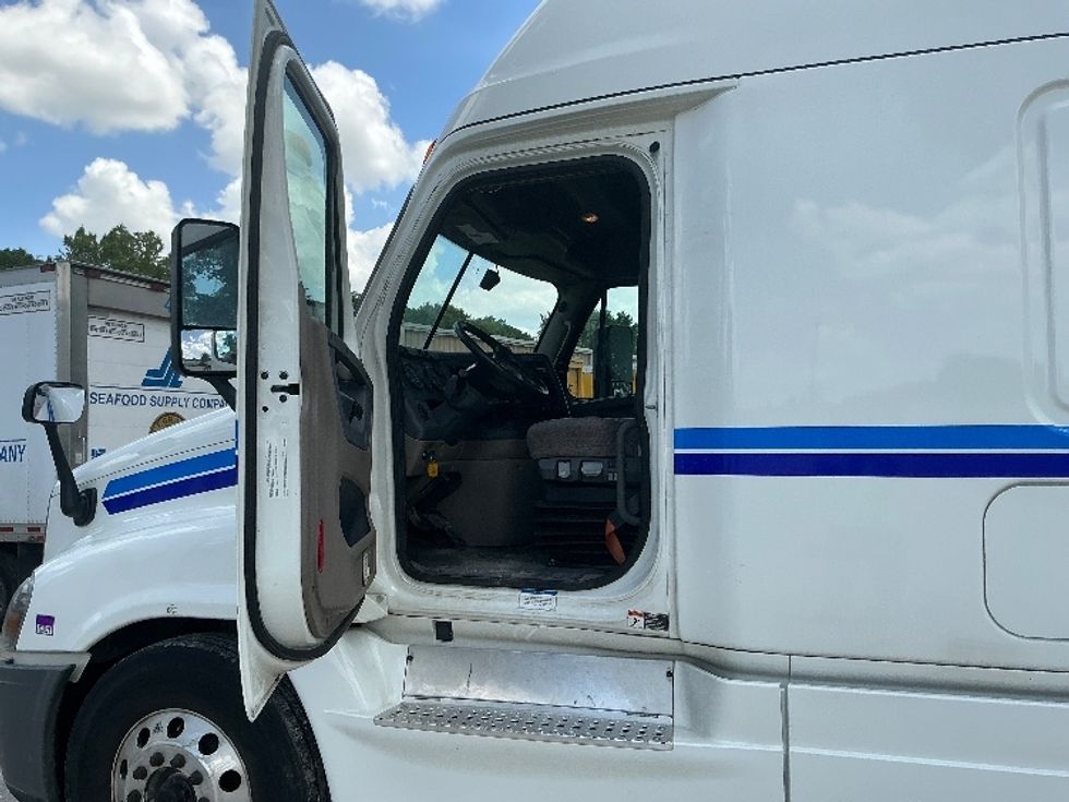 Sleeper Tractor-Heavy Duty Tractors-Freightliner-2020-Cascadia 12564ST-Dallas-TX-459,623\n\t\tmiles-$ 66,750 - Image 9