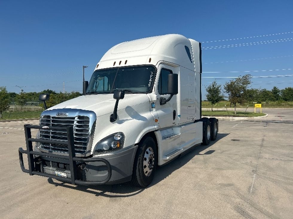 Sleeper Tractor-Heavy Duty Tractors-Freightliner-2020-Cascadia 12564ST-Dallas-TX-469,187\n\t\tmiles-$ 64,750 - Image 3