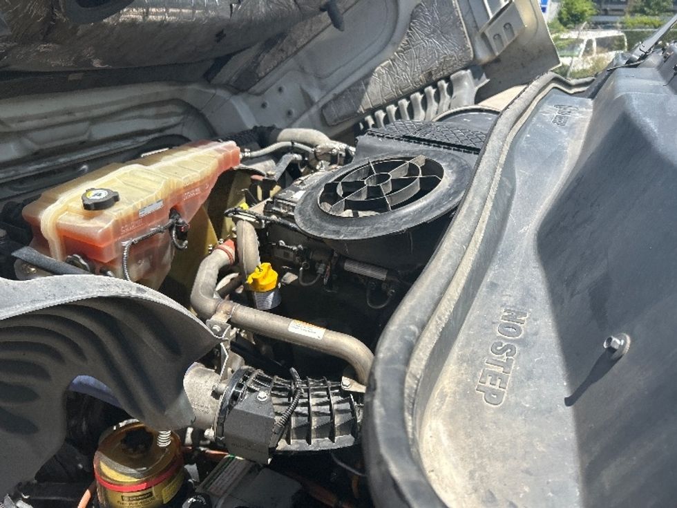 Sleeper Tractor-Heavy Duty Tractors-Freightliner-2020-Cascadia 12564ST-Dallas-TX-552,135\n\t\tmiles-$ 58,750 - Image 19