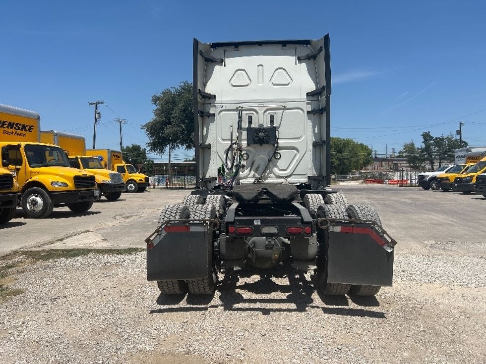 Sleeper Tractor-Heavy Duty Tractors-Freightliner-2020-Cascadia 12564ST-Dallas-TX-552,135\n\t\tmiles-$ 58,750 - Image 6