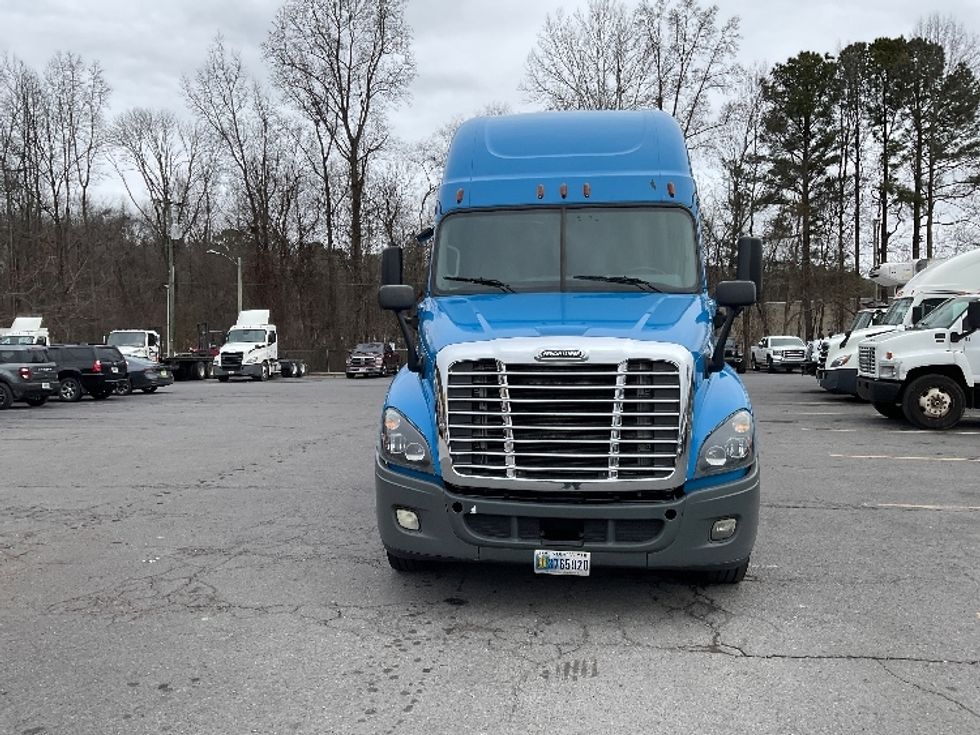Sleeper Tractor-Heavy Duty Tractors-Freightliner-2020-Cascadia 12564ST-Dalton-GA-626,484\n\t\tmiles-$ 40,750 - Image 2