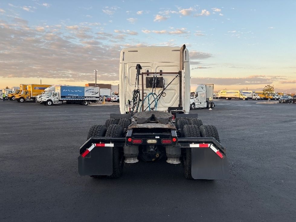 Sleeper Tractor-Heavy Duty Tractors-Freightliner-2020-Cascadia 12564ST-Denver-CO-167,862\n\t\tmiles-$ 86,000 - Image 6