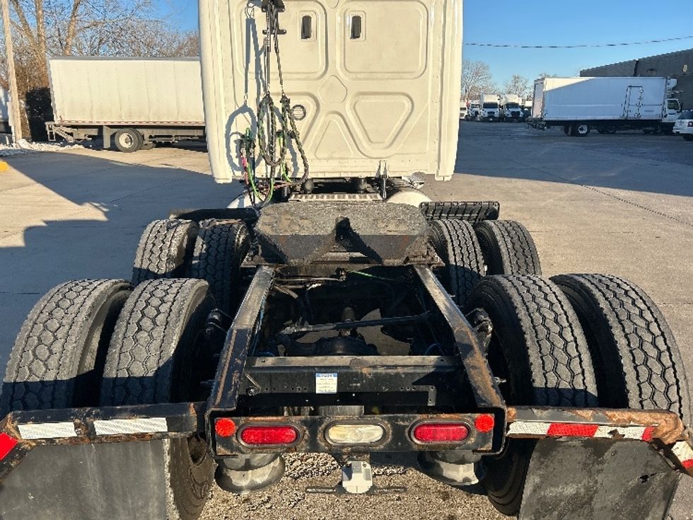 Sleeper Tractor-Heavy Duty Tractors-Freightliner-2020-Cascadia 12564ST-Des Moines-IA-531,508\n\t\tmiles-$ 49,250 - Image 6