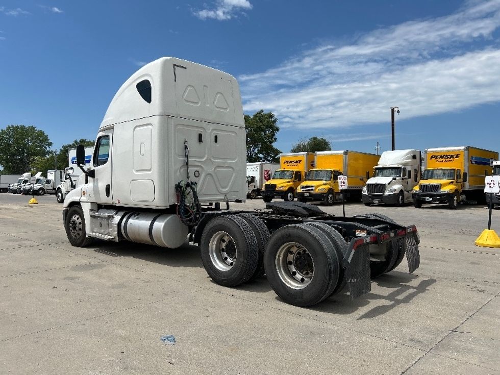 Sleeper Tractor-Heavy Duty Tractors-Freightliner-2020-Cascadia 12564ST-Des Moines-IA-550,716\n\t\tmiles-$ 52,750 - Image 5