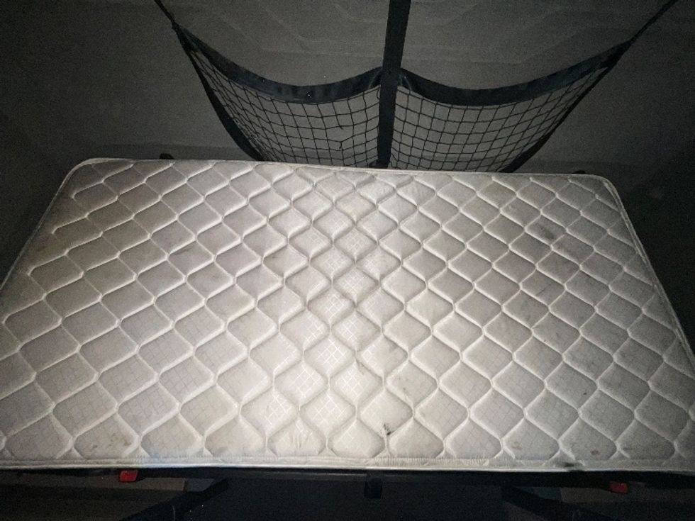 Sleeper Tractor-Heavy Duty Tractors-Freightliner-2020-Cascadia 12564ST-East Chicago-IN-334,065\n\t\tmiles-$ 62,750 - Image 16