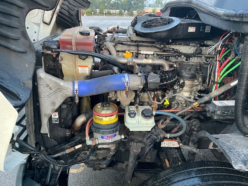 Sleeper Tractor-Heavy Duty Tractors-Freightliner-2020-Cascadia 12564ST-East Chicago-IN-334,065\n\t\tmiles-$ 62,750 - Image 20