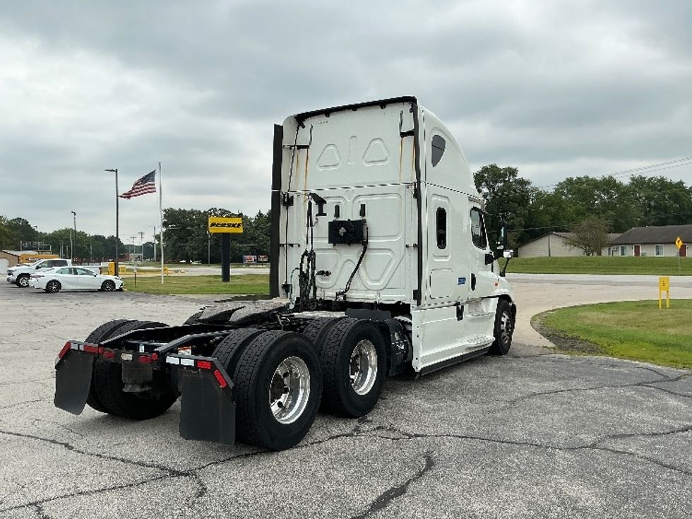 Sleeper Tractor-Heavy Duty Tractors-Freightliner-2020-Cascadia 12564ST-Elkhart-IN-264,263\n\t\tmiles-$ 71,250 - Image 7