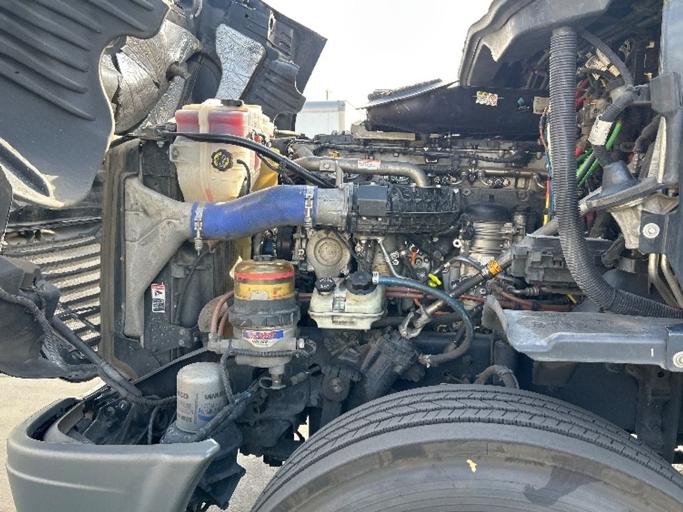 Sleeper Tractor-Heavy Duty Tractors-Freightliner-2020-Cascadia 12564ST-Fontana-CA-364,921\n\t\tmiles-$ 66,000 - Image 21