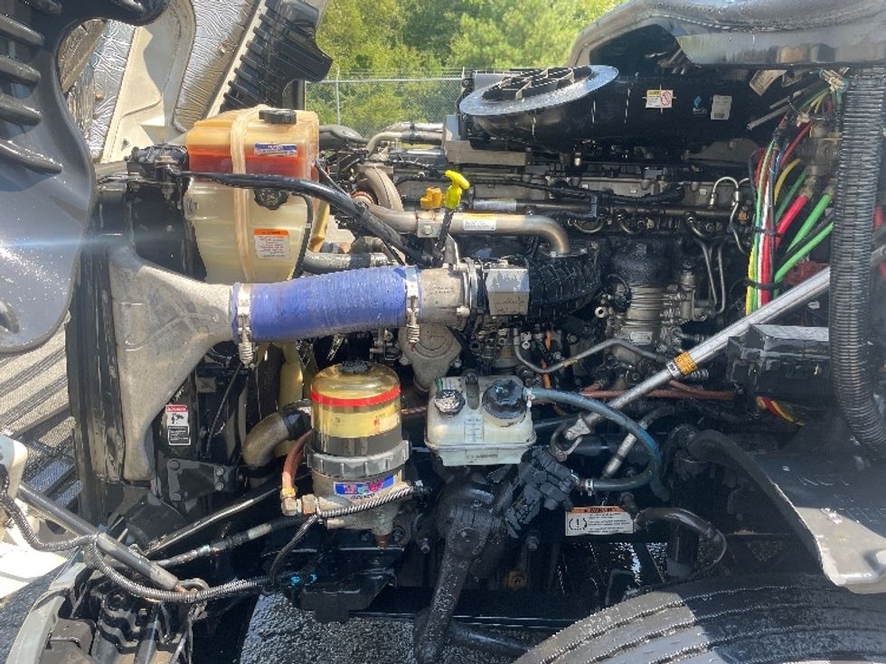 Sleeper Tractor-Heavy Duty Tractors-Freightliner-2020-Cascadia 12564ST-Greensboro-NC-324,558\n\t\tmiles-$ 75,500 - Image 21