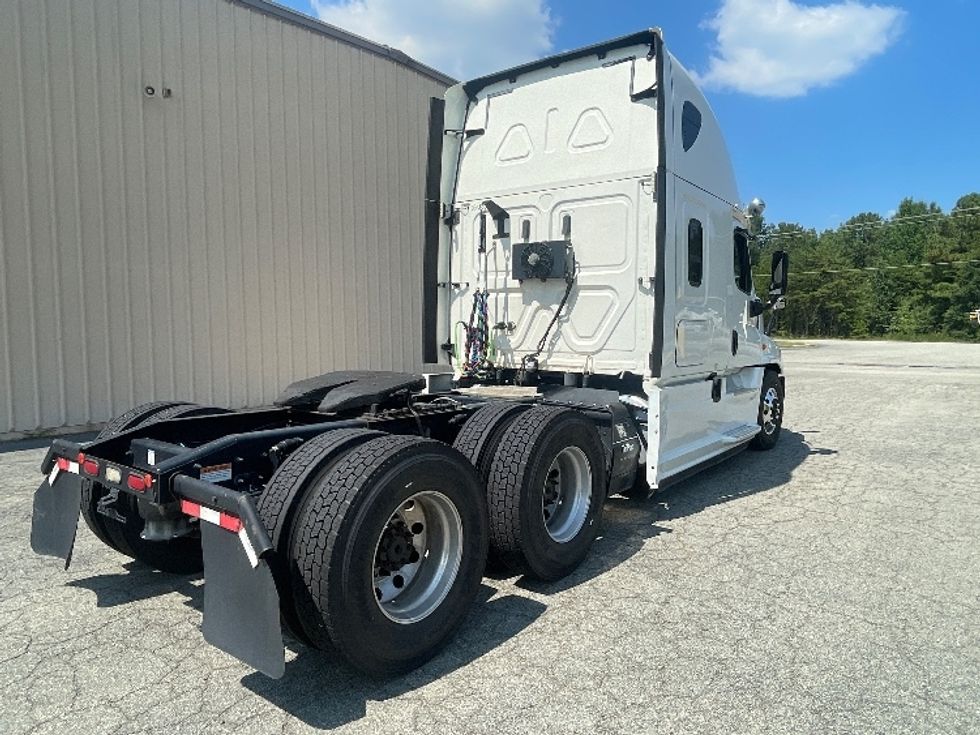 Sleeper Tractor-Heavy Duty Tractors-Freightliner-2020-Cascadia 12564ST-Greensboro-NC-349,614\n\t\tmiles-$ 74,000 - Image 7