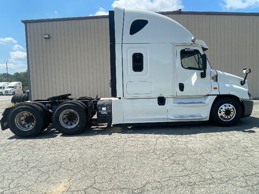 Sleeper Tractor-Heavy Duty Tractors-Freightliner-2020-Cascadia 12564ST-Greensboro-NC-349,614\n\t\tmiles-$ 74,000 - Image 8