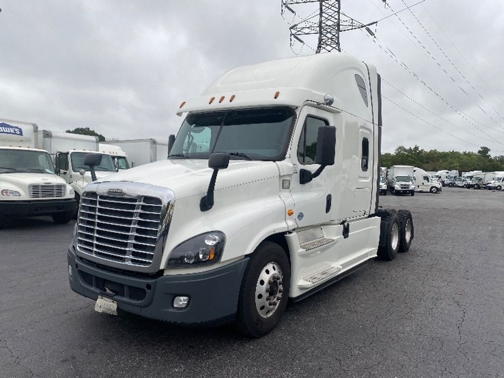 Sleeper Tractor-Heavy Duty Tractors-Freightliner-2020-Cascadia 12564ST-Greensboro-NC-390,396\n\t\tmiles-$ 69,750 - Image 3