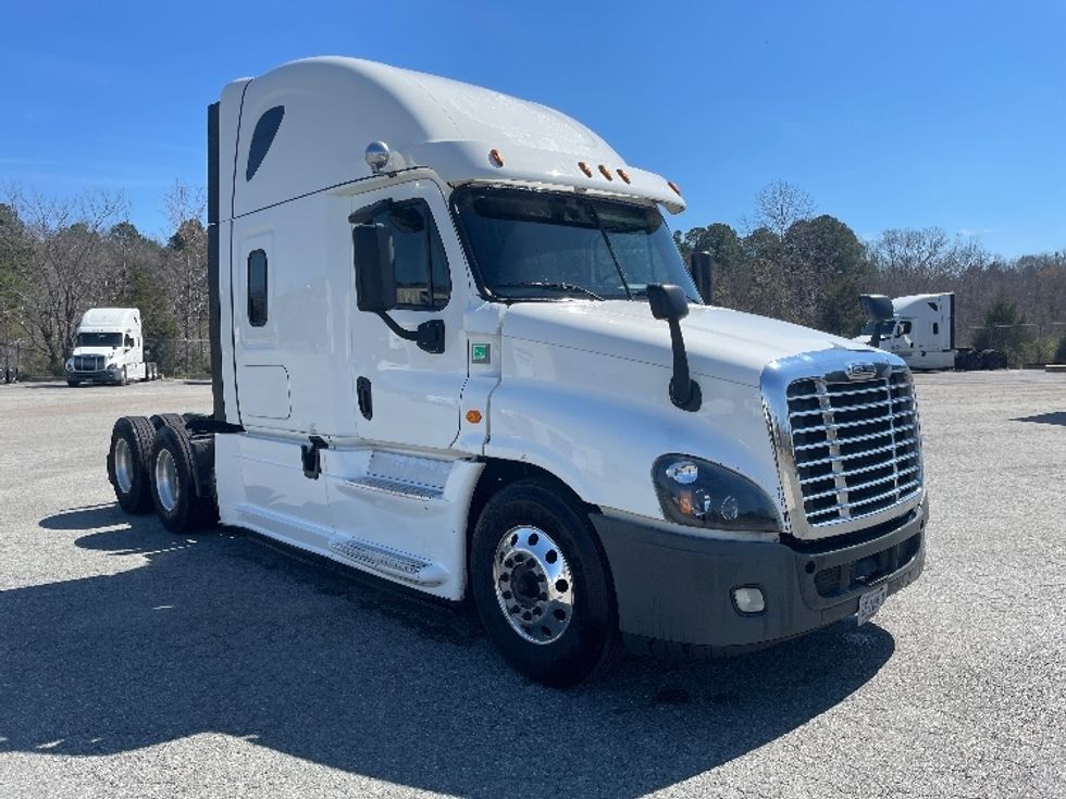 Sleeper Tractor-Heavy Duty Tractors-Freightliner-2020-Cascadia 12564ST-Greensboro-NC-444,821\n\t\tmiles-$ 55,500 - Image 1