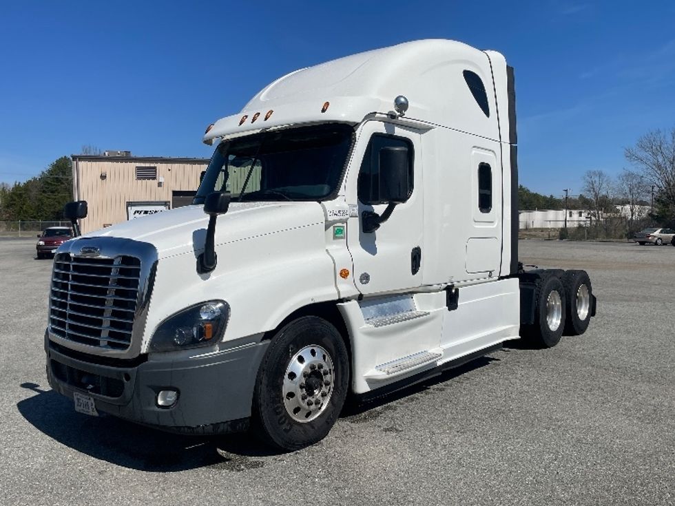 Sleeper Tractor-Heavy Duty Tractors-Freightliner-2020-Cascadia 12564ST-Greensboro-NC-444,821\n\t\tmiles-$ 55,500 - Image 3