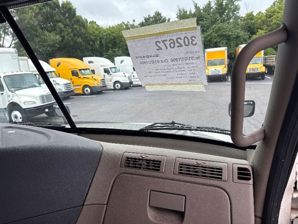 Sleeper Tractor-Heavy Duty Tractors-Freightliner-2020-Cascadia 12564ST-Greensboro-NC-469,764\n\t\tmiles-$ 59,000 - Image 14